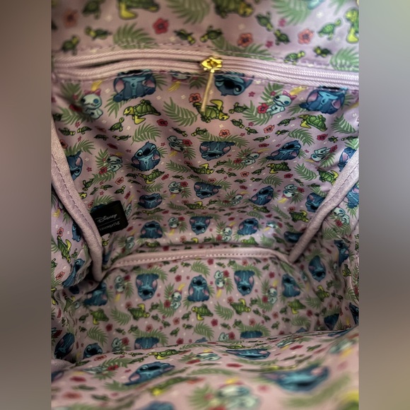 ⚡️SOLD⚡️ Disney Loungefly Purple Lilo & Stitch Backpack & Wallet Set - Picture 4 of 11